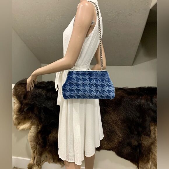 Blue Houndstooth Genuine Shearling Leather Kisslock Handbag, Multi Use Style - Picture 6 of 16